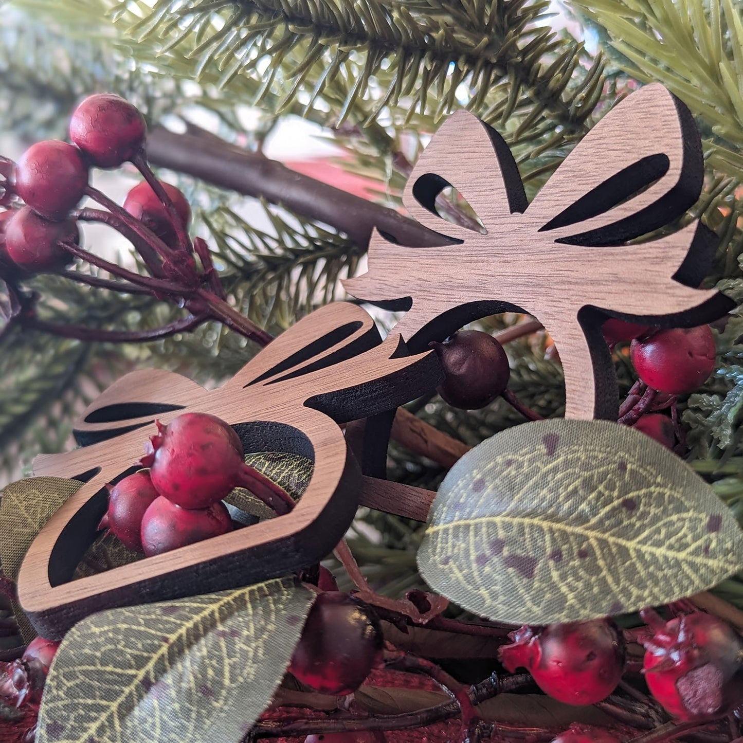 Walnut Gift Bow Napkin Ring